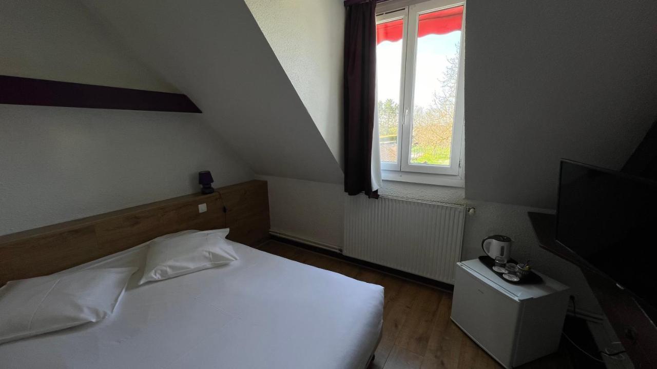 Отель Le Relais De La Sans Fond Fenay Экстерьер фото