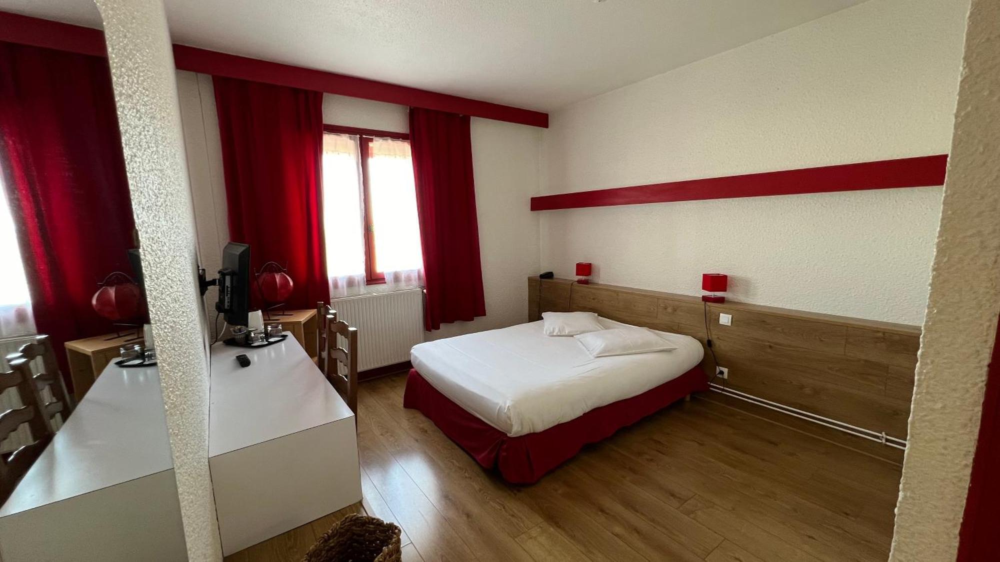 Отель Le Relais De La Sans Fond Fenay Экстерьер фото